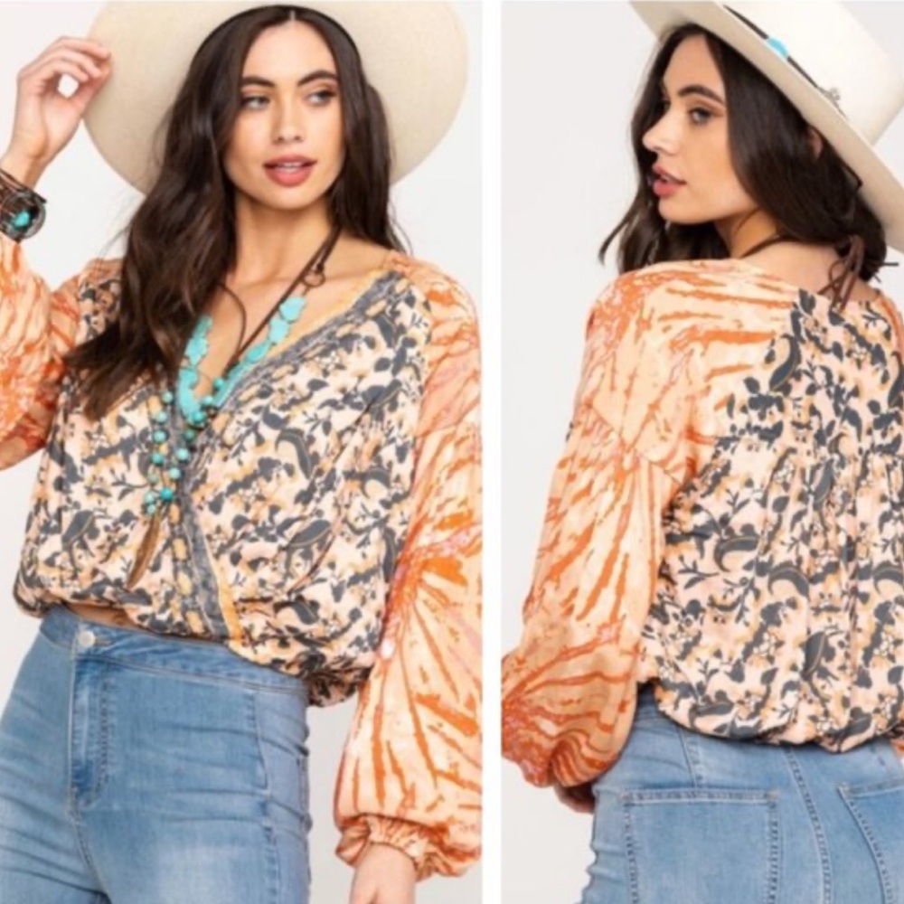 Free People// Cruisin Together Printed Surplice Blouse Size M